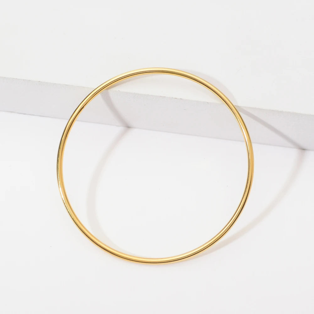 Elara Classic Gold Bangle