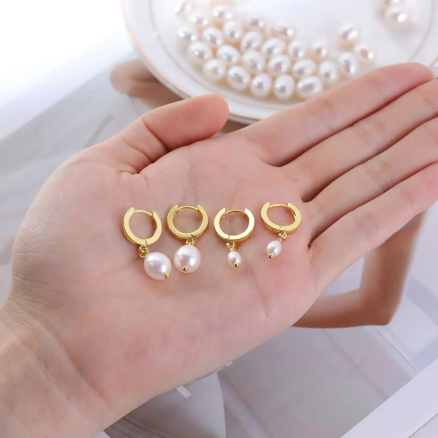 Isla Freshwater Pearl Hoop Earrings
