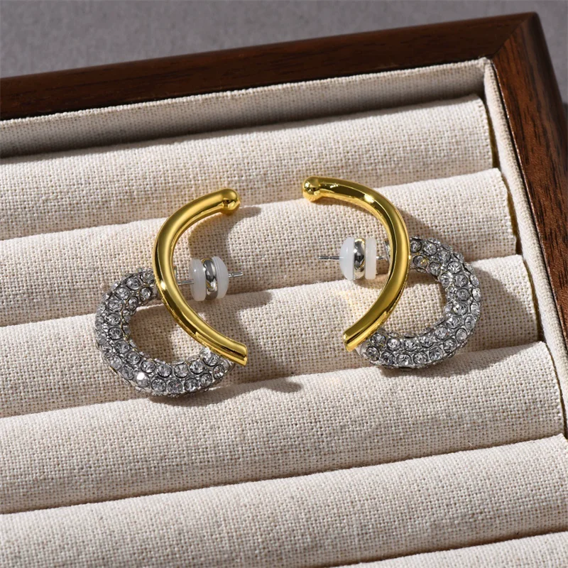 Evelisse Knot Crystal Earrings