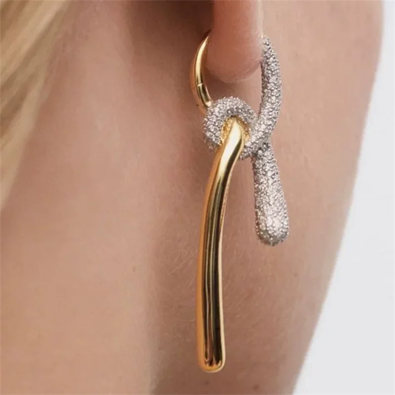 Evelisse Knot Crystal Earrings
